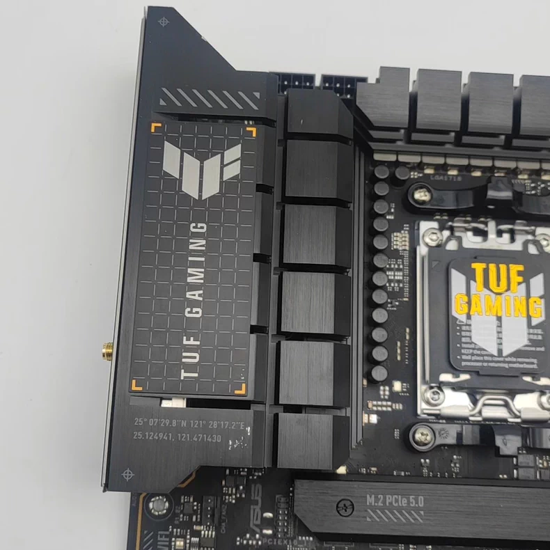 TUF GAMING X670E-PLUS WIFI TUF - Esports Gaming Platform บทวิจารณ์และราคา