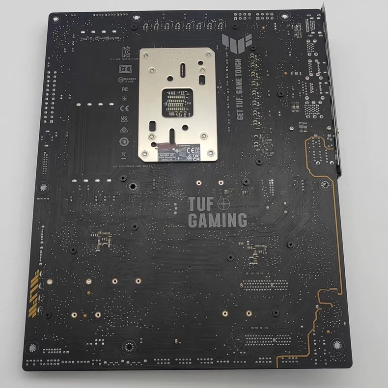 TUF GAMING X670E-PLUS WIFI TUF - Esports Gaming Platform บทวิจารณ์และราคา