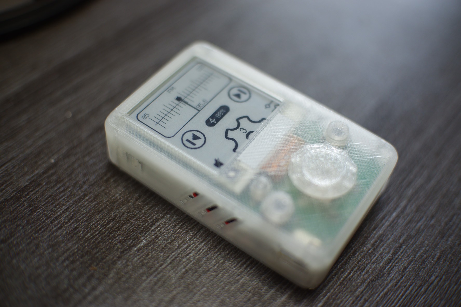 All-in-One Smart E-Ink Pendant - Elgato Stream Deck บทวิจารณ์และราคา