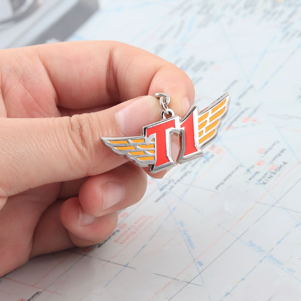 T1 Team Logo Metal Keychain En - Esports Gaming Team Logo บทวิจารณ์และราคา